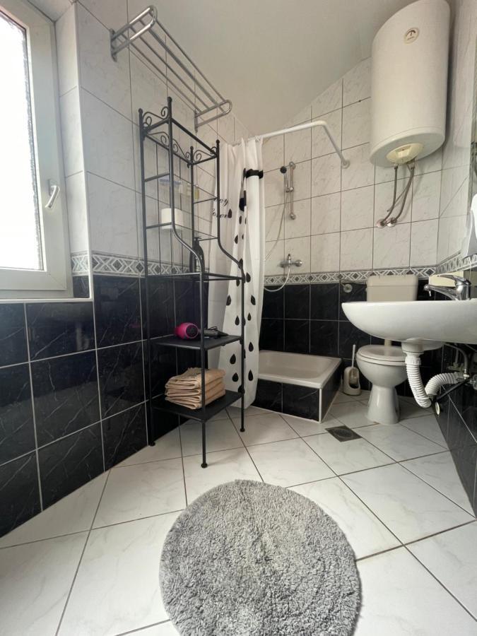 Apartments Frigan マスレニツァ エクステリア 写真